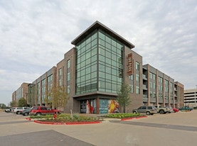 Building Photo - 100 Park