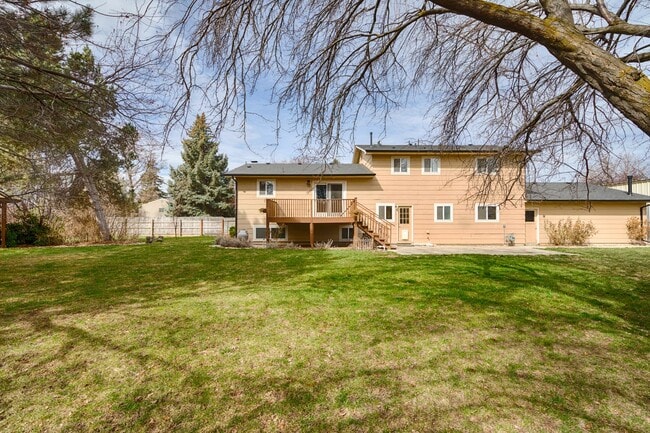 Building Photo - Large home with shop on over 1/2 acre.