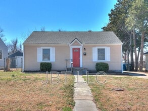 Building Photo - 224 W Ercoupe Dr