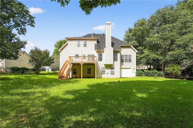 Building Photo - Spacious 5BR Home with Bonus Room & Private Backyard in Stockbridge
