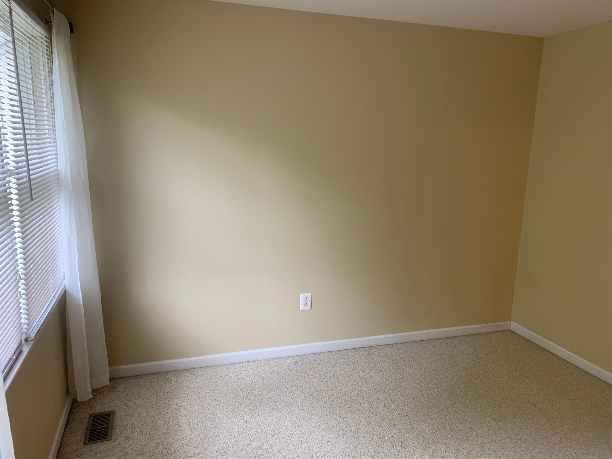 Building Photo - 1809 Stark Drive