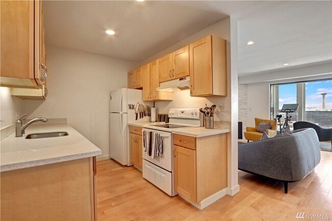 Building Photo - Capitol Hill Condo at the Sahali