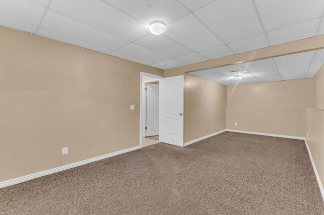 Building Photo - 68 S 1700 W