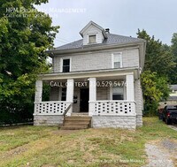 Building Photo - 369 Cuyahoga St
