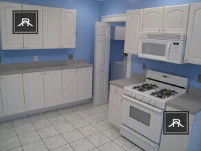 Building Photo - 3 bedroom in Brighton MA 02135