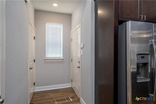 Building Photo - 3067 View Ridge Dr