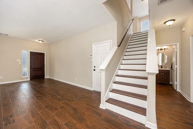 Building Photo - 10427 Lyndon Meadows Dr