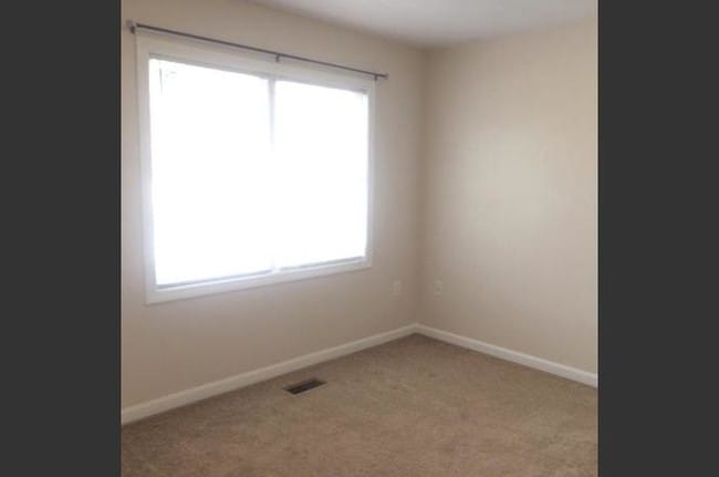 Bedroom 2 - 41 Boston Rd
