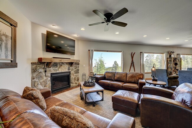 Building Photo - 1224 Lodgepole Dr