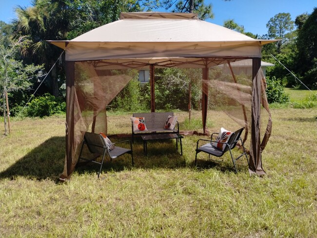 Building Photo - 213 Hagan Ave S