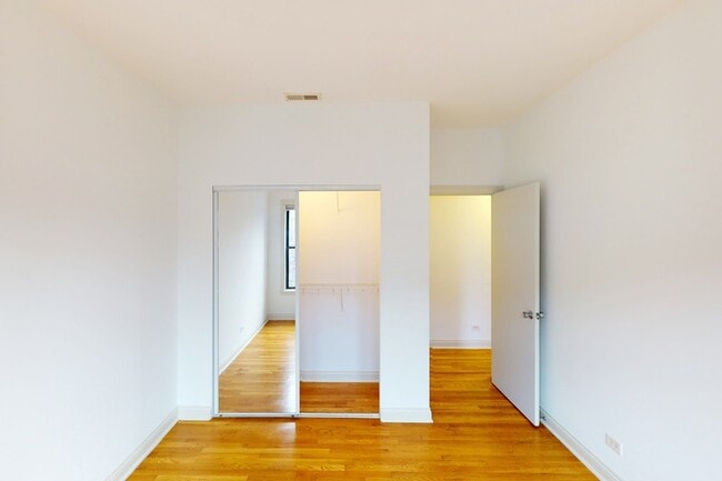 Floorplan - 5400-5408 S. Ingleside Avenue