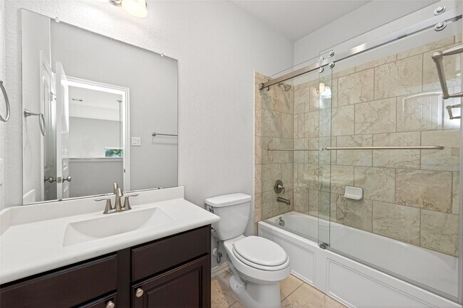 Building Photo - 14 S Sawbridge Cir