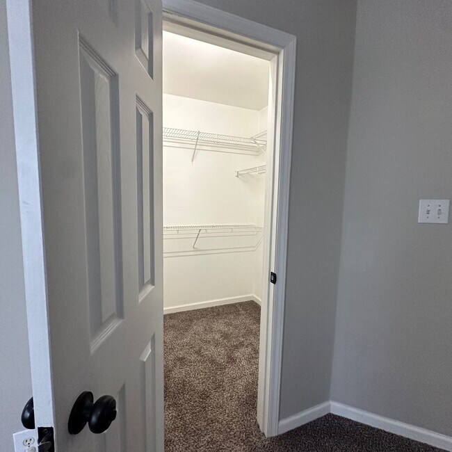 Building Photo - Charming 4BR House in Clayton