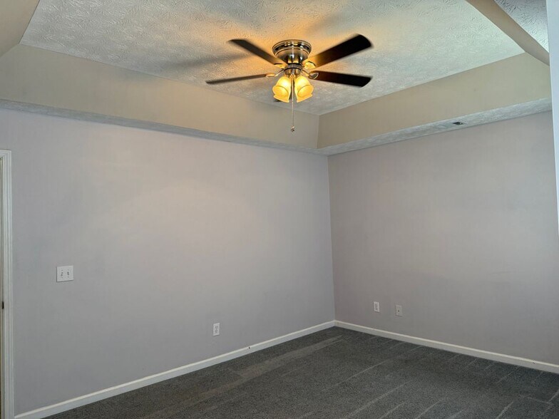 Building Photo - 1704 Camden Forrest Tr
