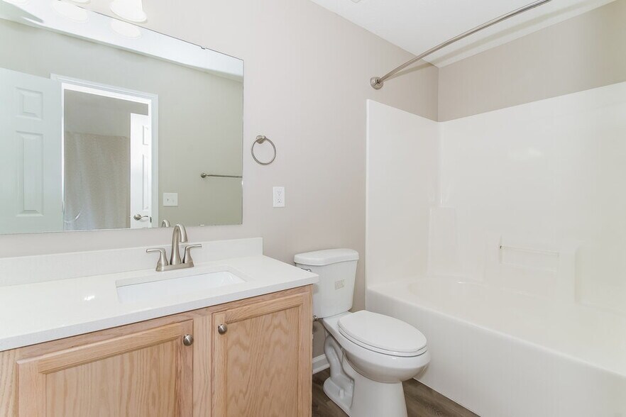 Building Photo - 7153 Wellwood Dr