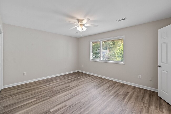 Building Photo - 4362 Hunters Club Dr