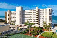 Building Photo - 2225 Jimmy Buffett Mem Hwy