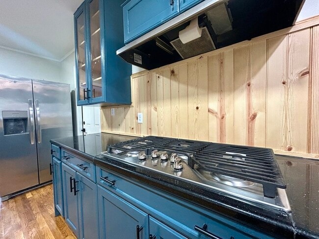 Building Photo - 900 Stanfield Dr