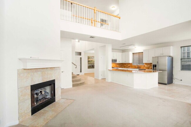 Building Photo - 2514 Crenshaw Dr