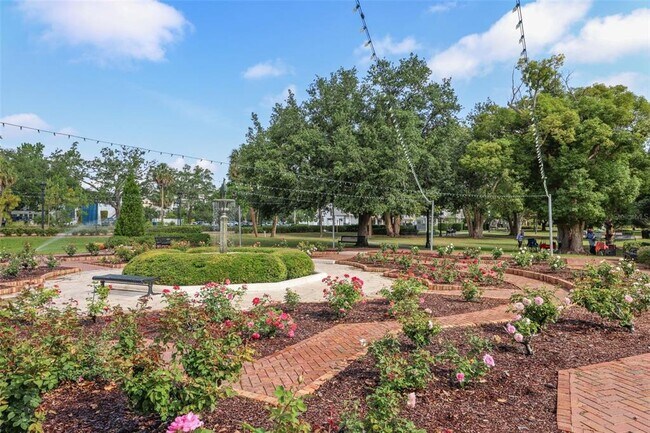 Building Photo - 730 W Swoope Ave