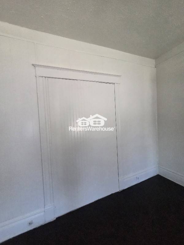 Building Photo - 4223 Red Bud Ave