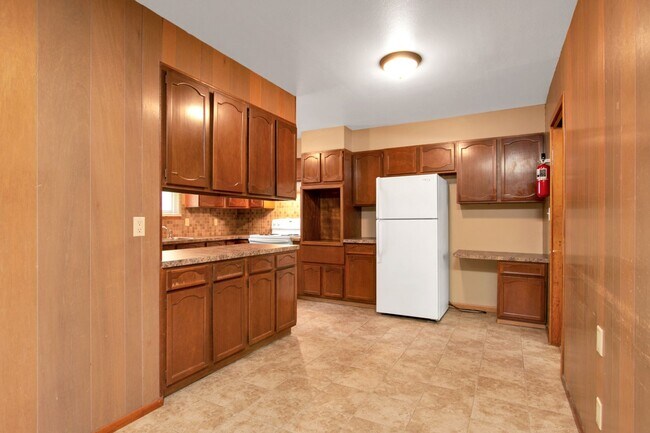 Building Photo - 1111 Wharton Manor Rd