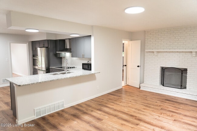 Building Photo - 2702 Ballad Blvd