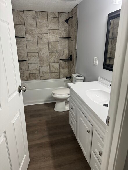 Building Photo - 110 Aleshire Farm Cir