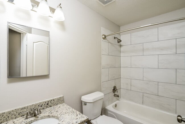 Building Photo - 13319 Partridge Hill