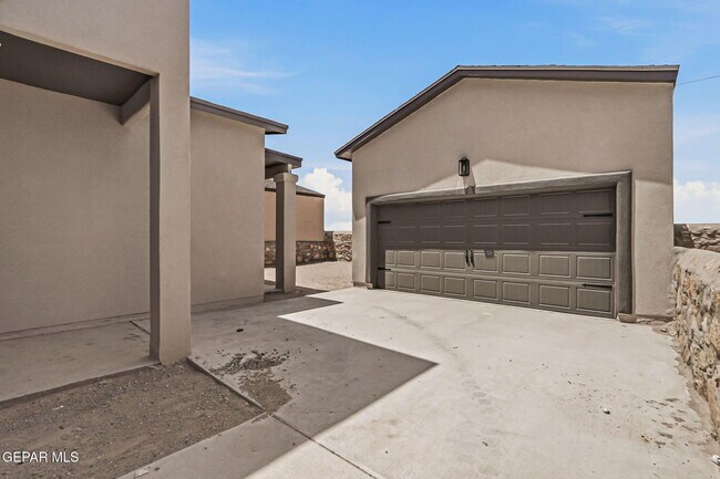 Building Photo - 14313 Steve Joyce Pkwy