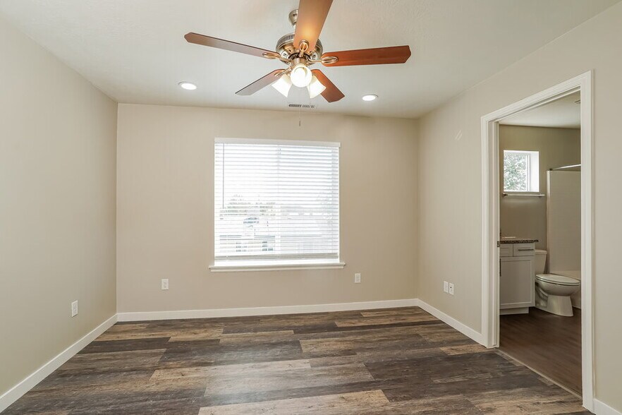Building Photo - 3423 Melanie Cove