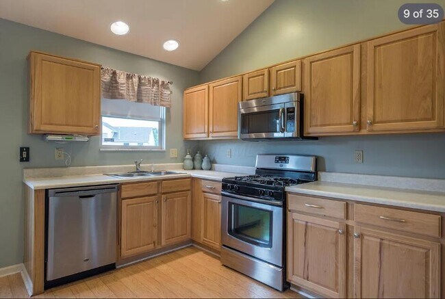 Building Photo - 5499 Glenchester Dr