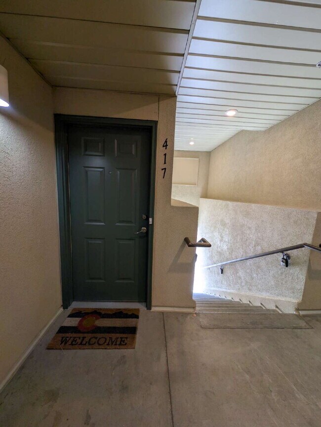 Building Photo - Beautiful 2BD/2BA Condo with Garage in Parkhill