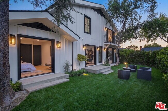 Building Photo - 12672 Stanwood Dr