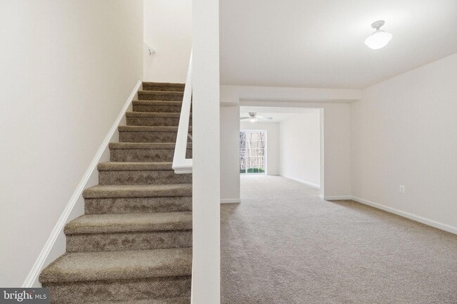 Building Photo - 950 Grouse Pointe Dr