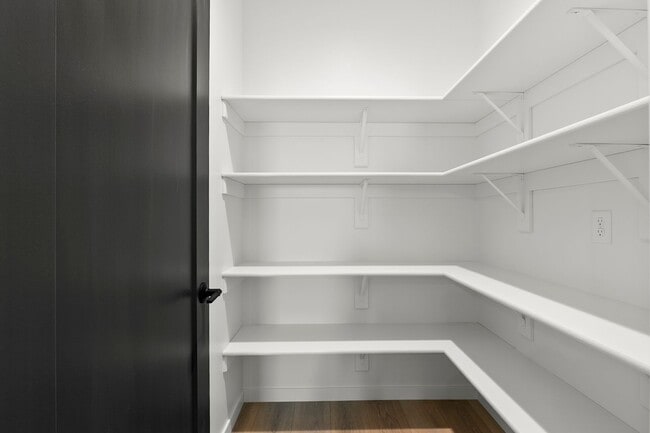 Building Photo - Rent-to-Own - Modern New Construction Home!
