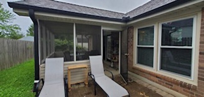 Building Photo - Knoxville 37922 - Available July 1st! 3 be...