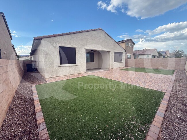 Building Photo - 7311 S Via Cabana