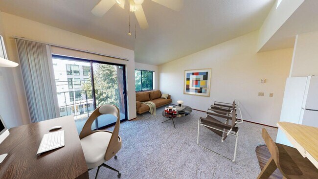 Interior Photo - 7006 Roosevelt Way NE