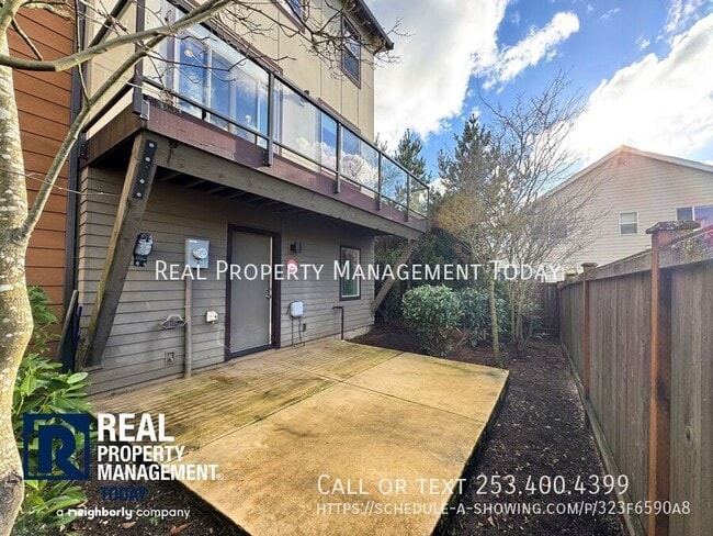 Building Photo - 303 Chelan Ave NE