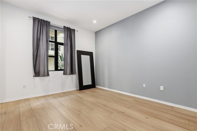 Building Photo - 133 The Promenade N