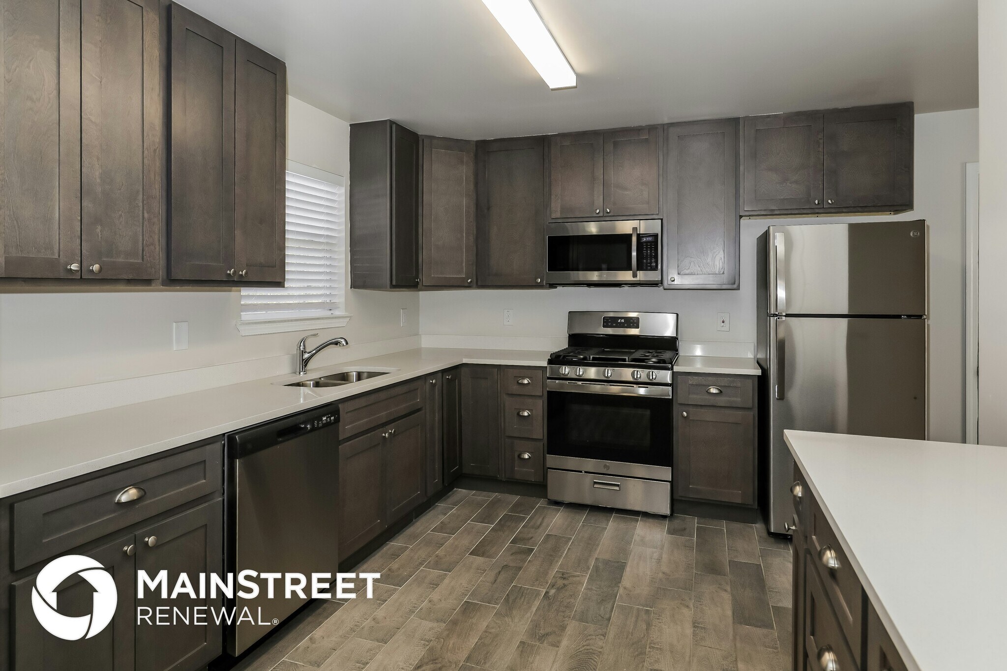 Building Photo - 1055 Field View Dr