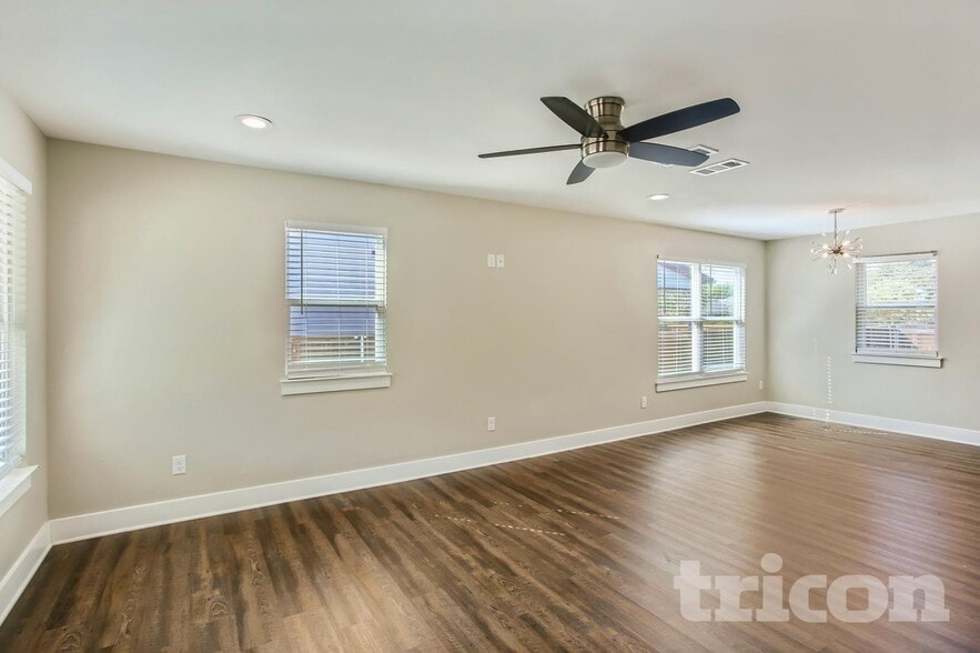 Building Photo - 1723 Shaw St