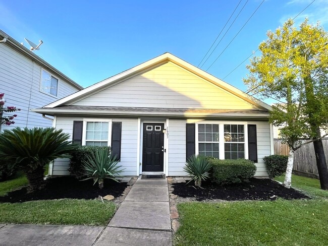 Building Photo - 1603 Nichole Woods Dr