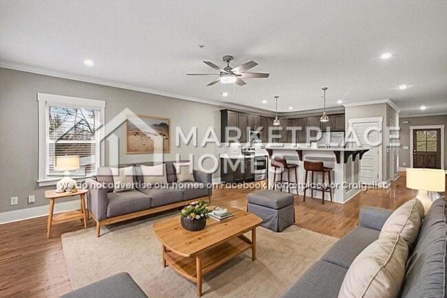 Building Photo - 122 Valley View St