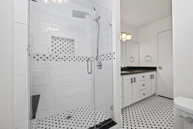Building Photo - 5830 Yarwell Dr