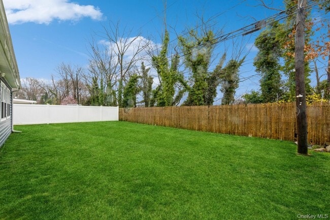 Building Photo - 196 Willowood Dr