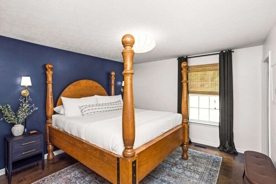 Building Photo - 3842 Hutson Ave