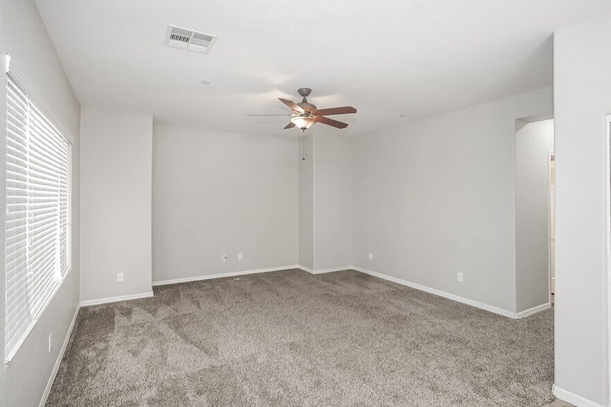 Building Photo - 1038 Copper Palm Ct