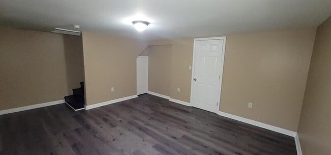 Building Photo - 5928 Hillen Rd